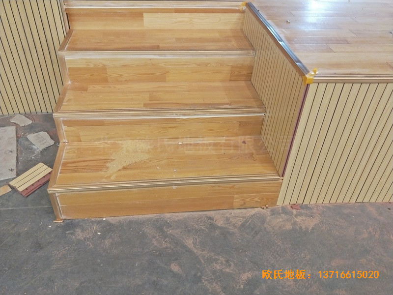 徐州匯鄰灣舞臺體育木地板施工案例3
