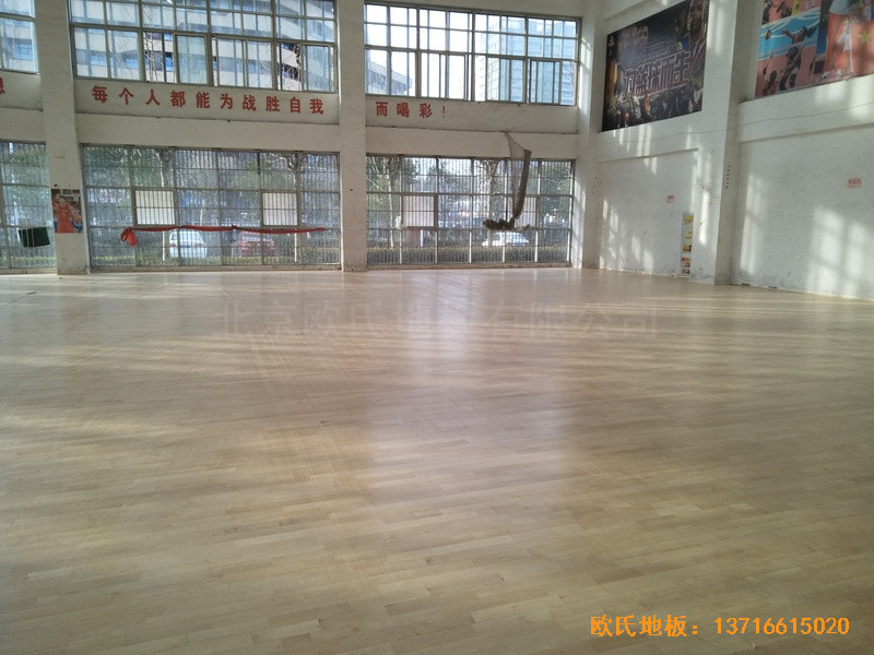 江蘇沭陽如東實驗學(xué)校運動館體育木地板鋪設(shè)案例5