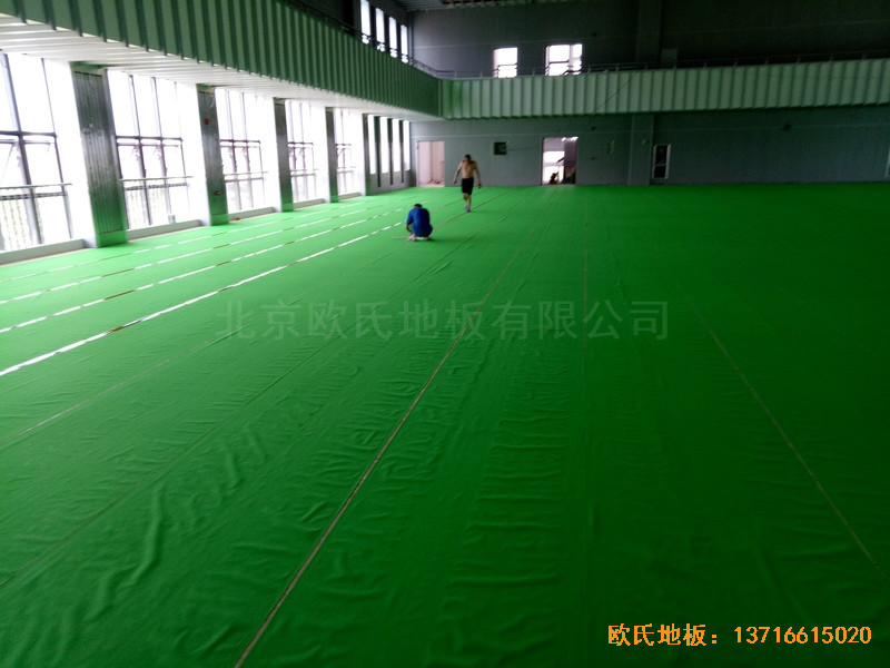樂清中學(xué)籃球館運(yùn)動(dòng)地板鋪裝案例3