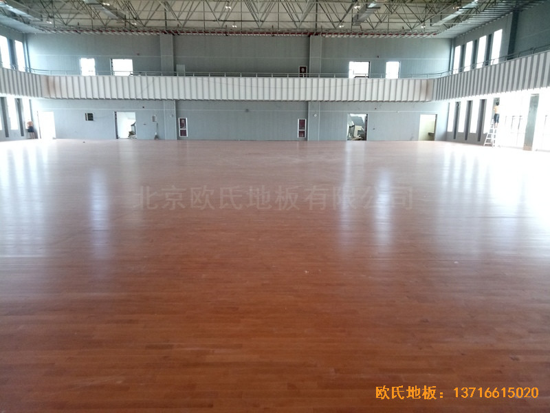 樂清中學(xué)籃球館運(yùn)動(dòng)地板鋪裝案例4