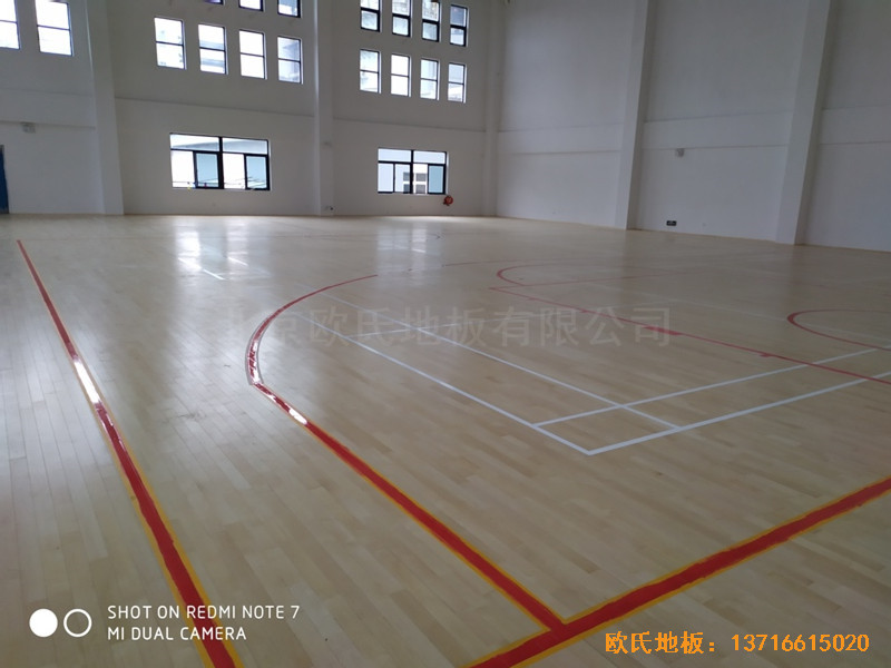 浙江寧波熱電公司籃球館運動地板鋪設(shè)案例5