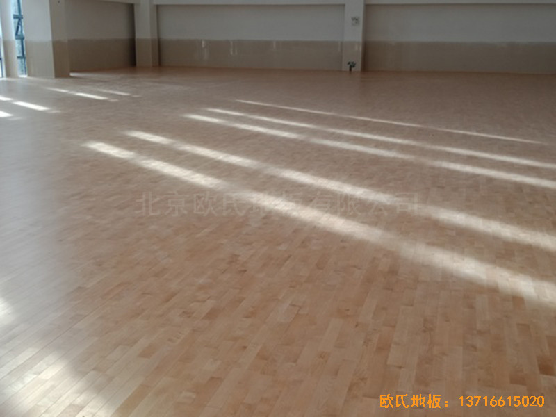 深圳北環(huán)中學運動館運動地板施工案例0