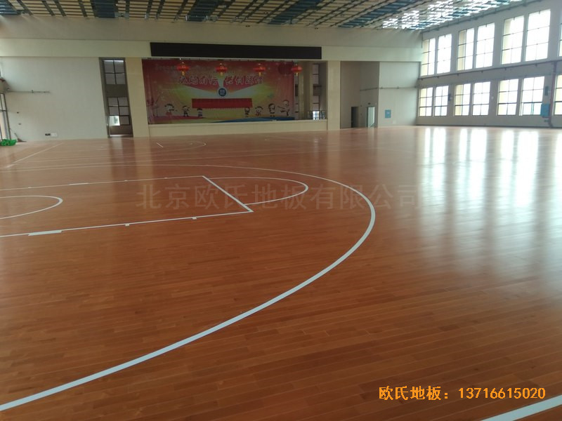 湖南岳麓南雅湘江中學(xué)籃球館運動地板鋪裝案例4
