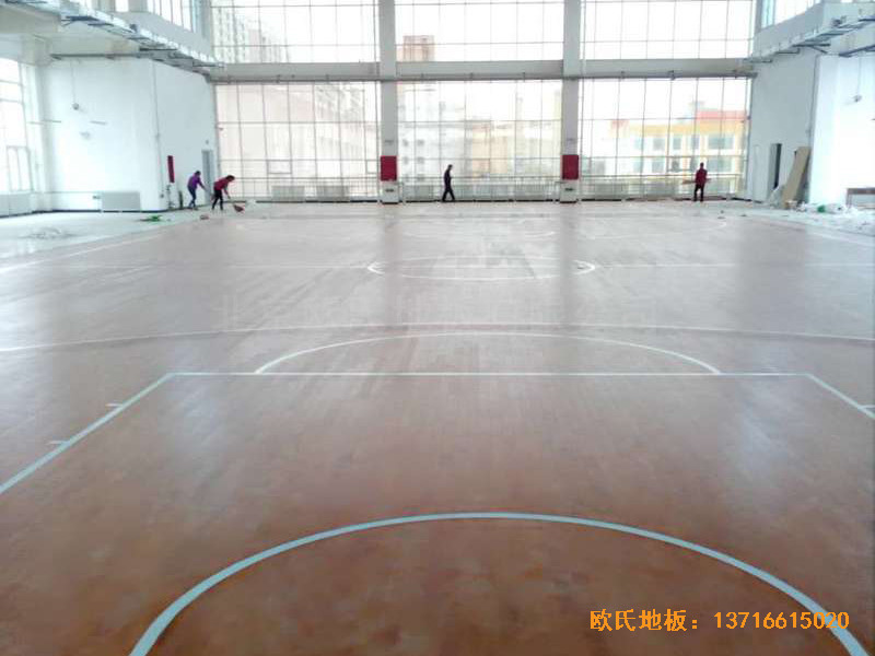 甘肅天水清水縣農(nóng)業(yè)學(xué)院籃球館體育木地板安裝案例5