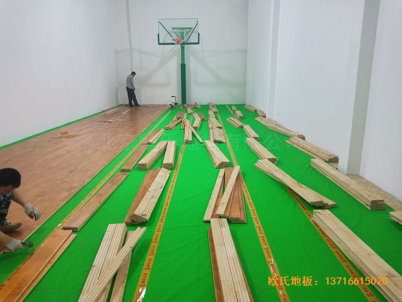 西城區(qū)黃寺大街24號院籃球館體育地板鋪裝案例3