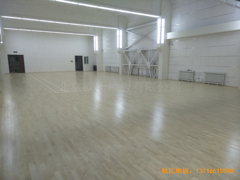 北京鐵路局供電段運(yùn)動(dòng)館體育地板安裝案例0